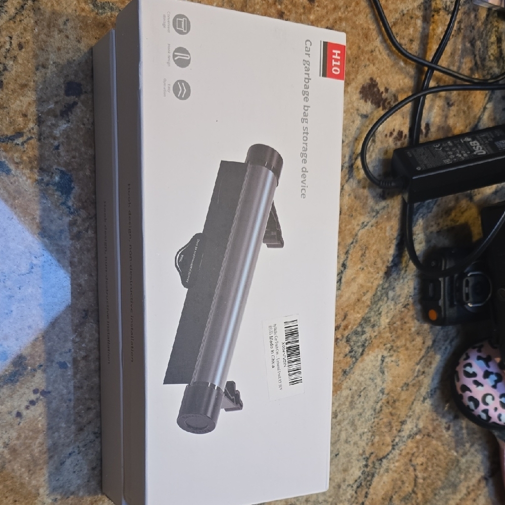 H10 Car Garbage Bag Storage Device